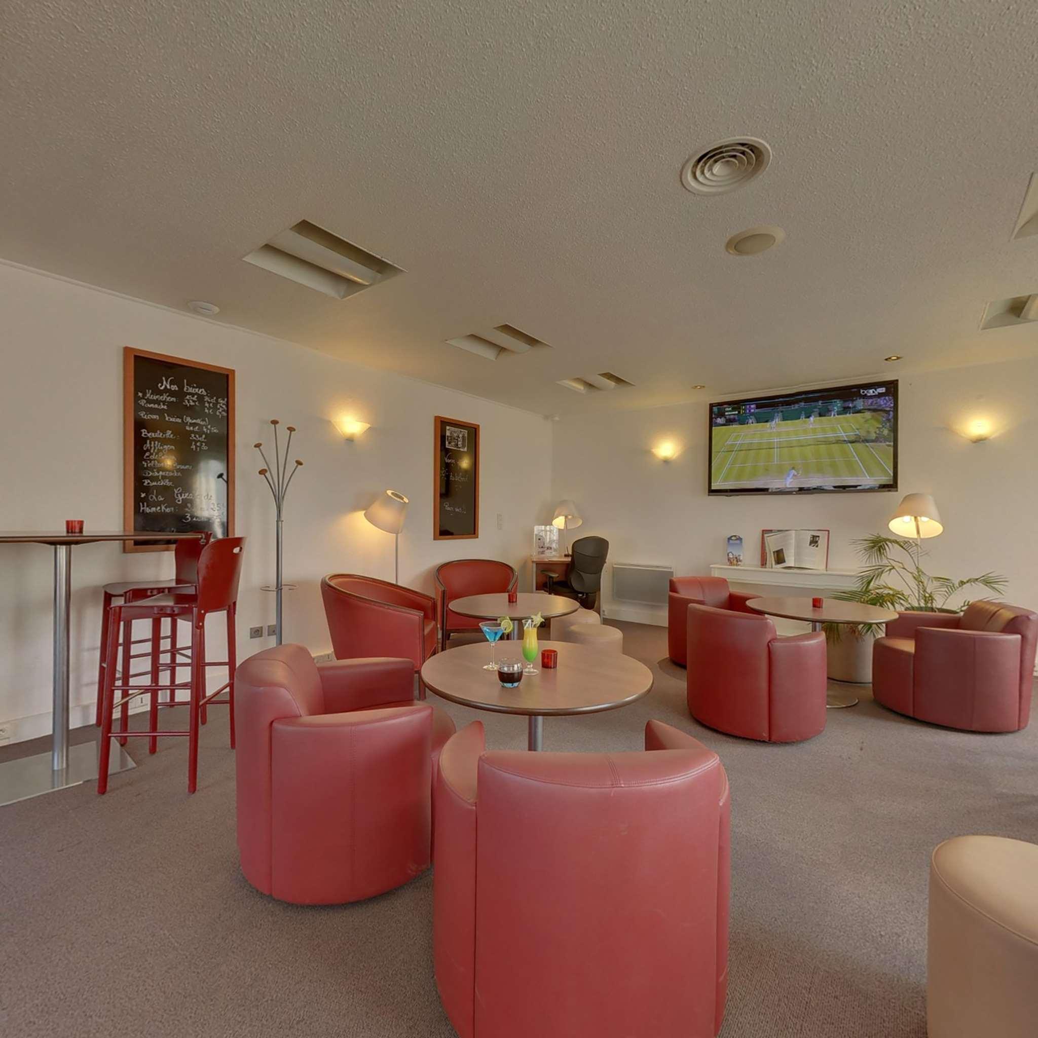 B&B Hotel Roissy - Saint Witz Ex-Campanile Roissy - Saint Witz Eksteriør bilde