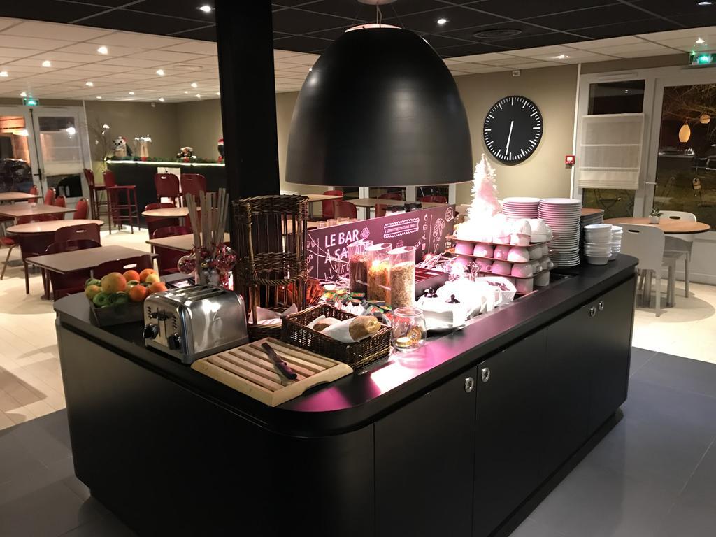 B&B Hotel Roissy - Saint Witz Ex-Campanile Roissy - Saint Witz Eksteriør bilde