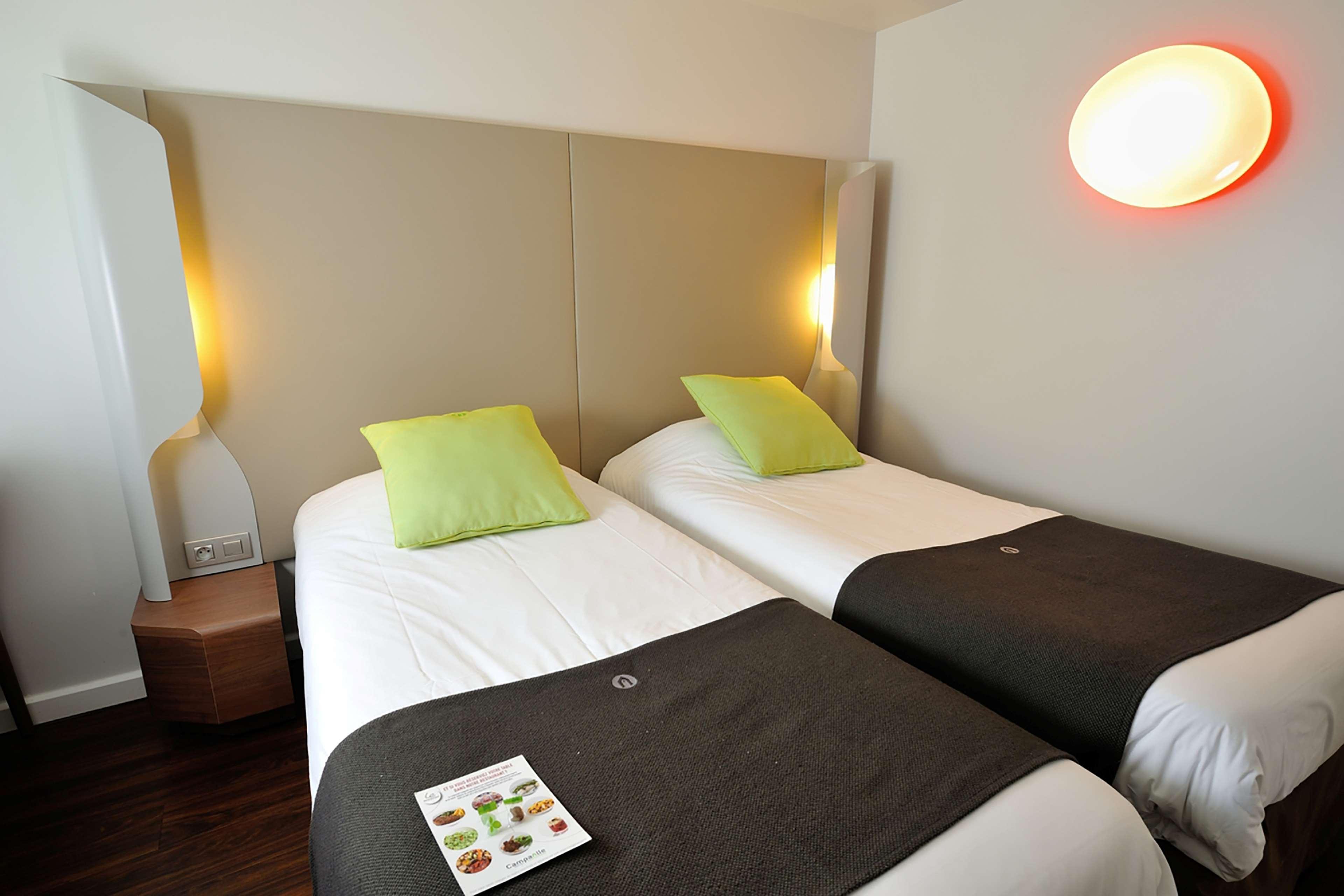 B&B Hotel Roissy - Saint Witz Ex-Campanile Roissy - Saint Witz Eksteriør bilde