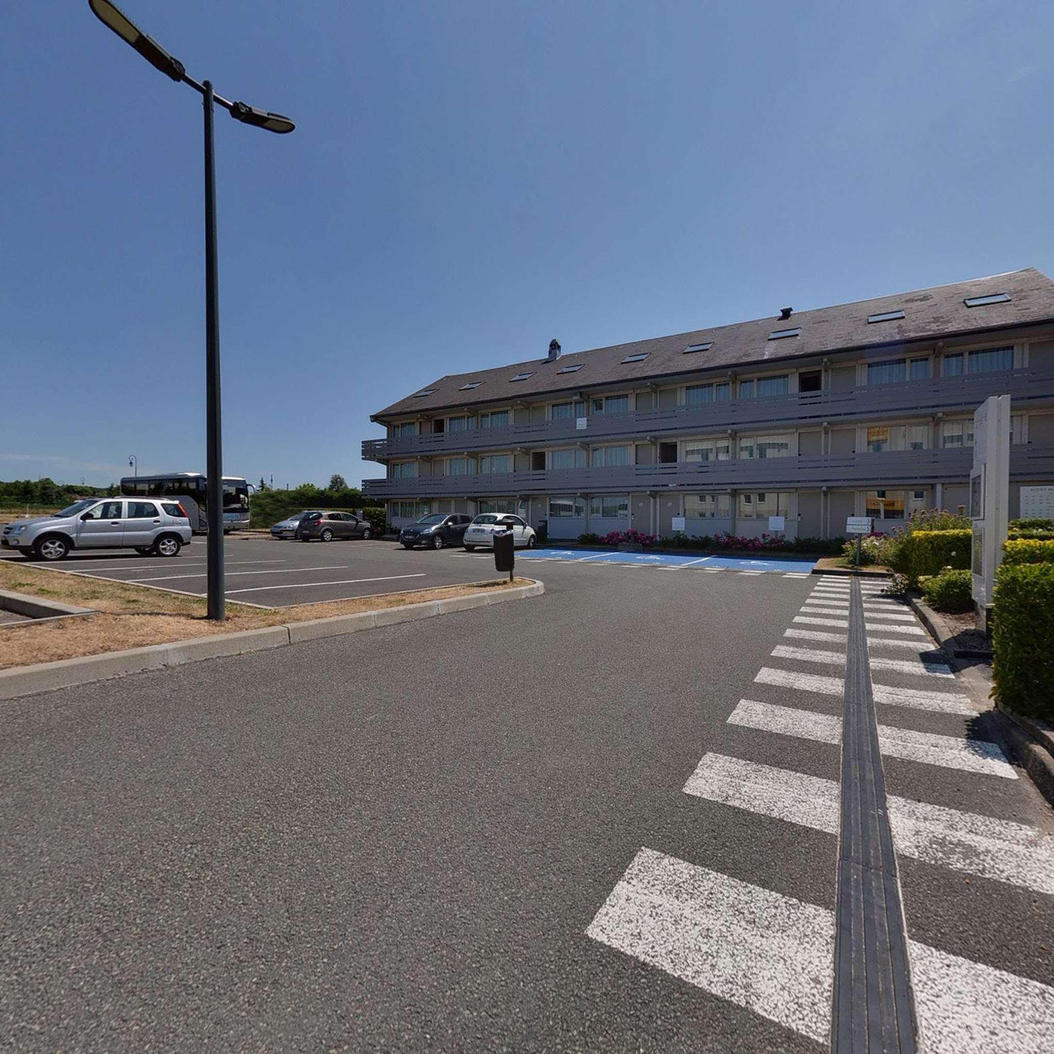 B&B Hotel Roissy - Saint Witz Ex-Campanile Roissy - Saint Witz Eksteriør bilde