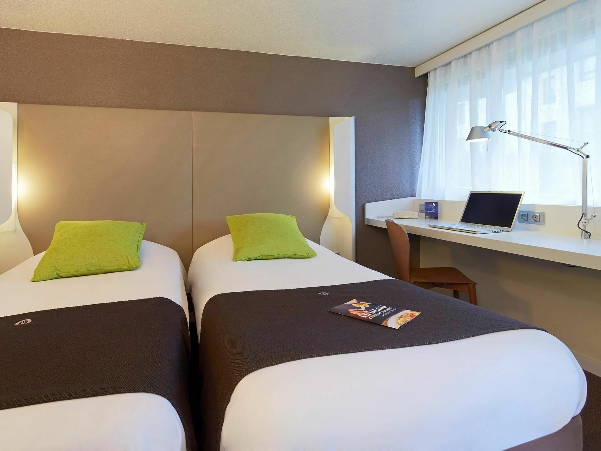 B&B Hotel Roissy - Saint Witz Ex-Campanile Roissy - Saint Witz Eksteriør bilde