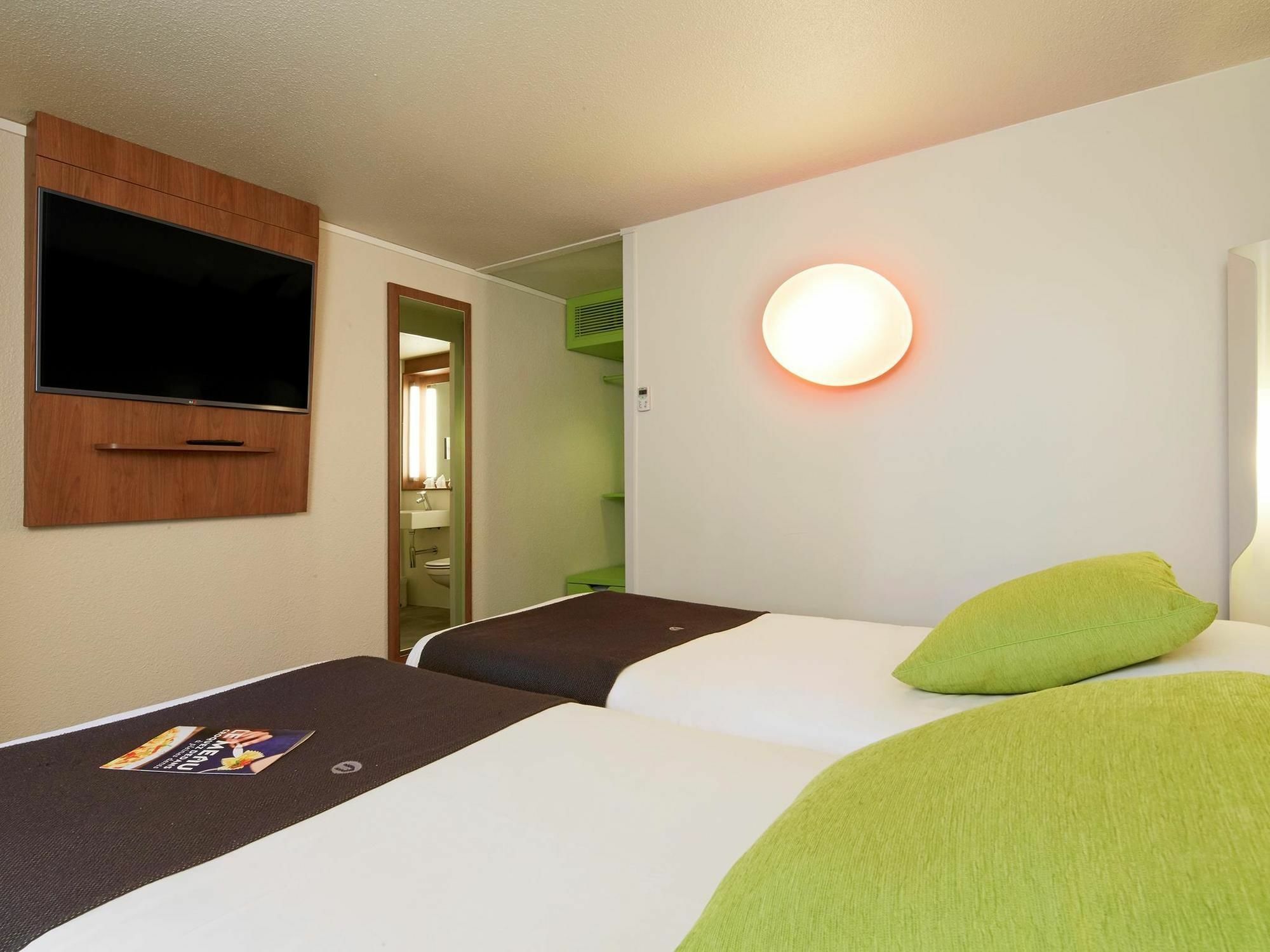 B&B Hotel Roissy - Saint Witz Ex-Campanile Roissy - Saint Witz Eksteriør bilde